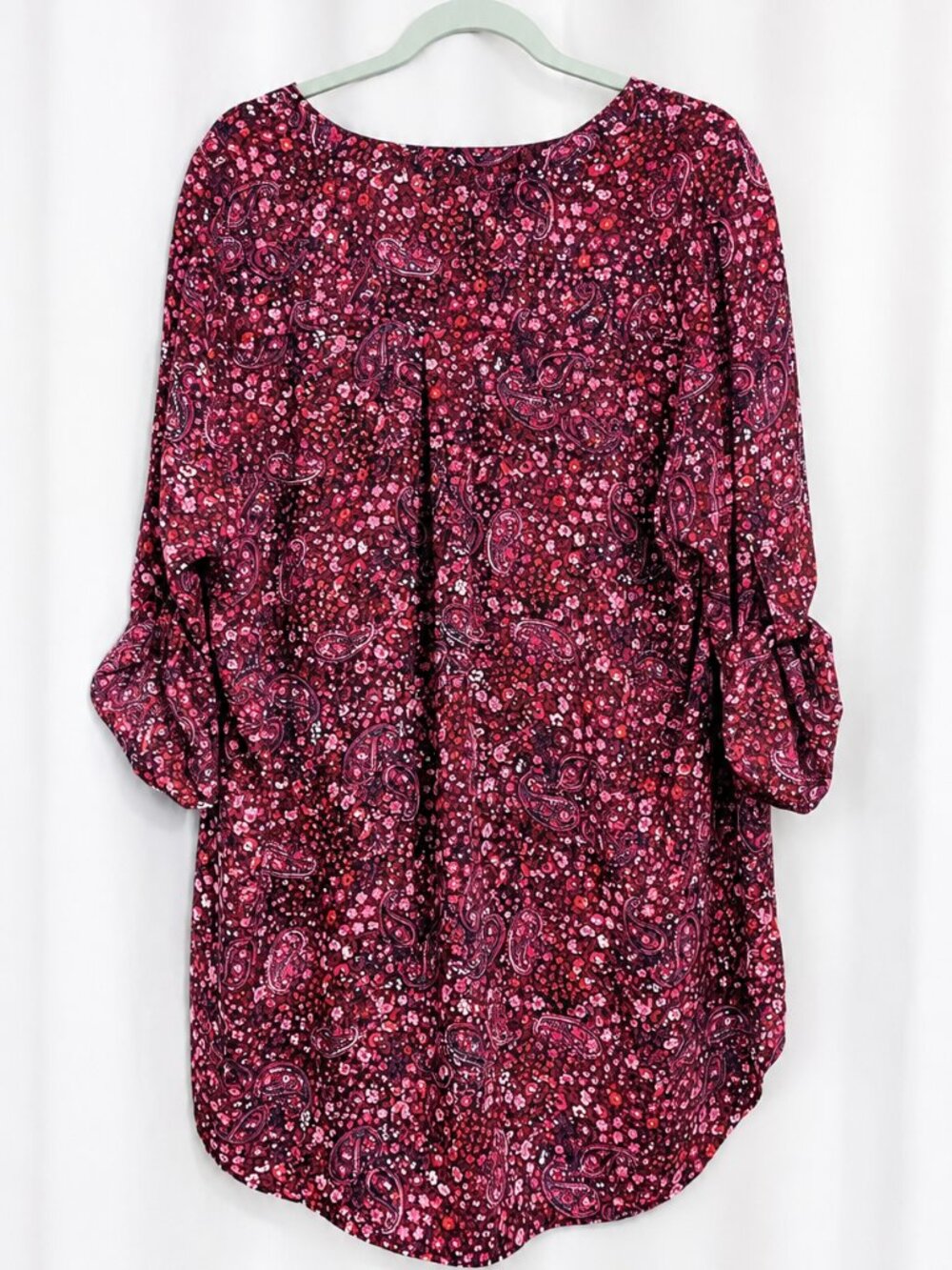 Torrid Harper Floral Paisley Blouse Pink Purple Roll Tab Sleeve Size 2 - Picture 3 of 6